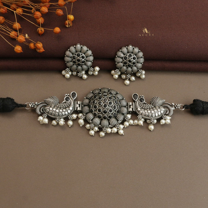 Swara Choker With Earring