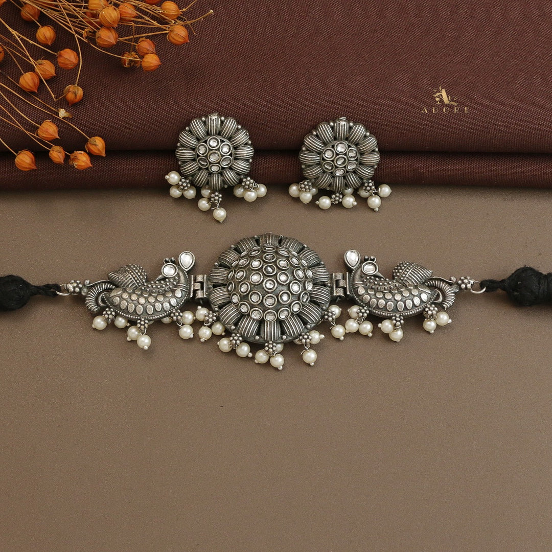 Swara Choker With Earring
