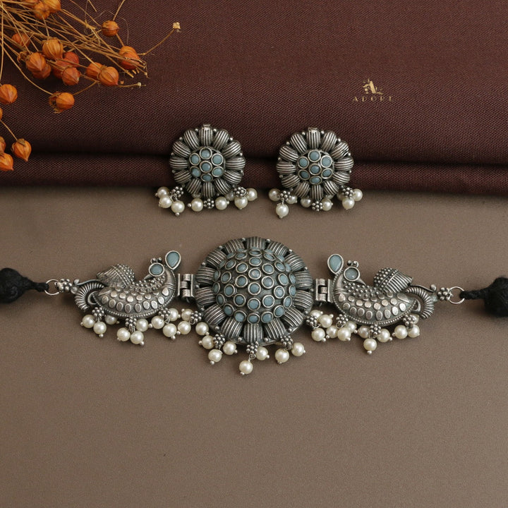 Swara Choker With Earring