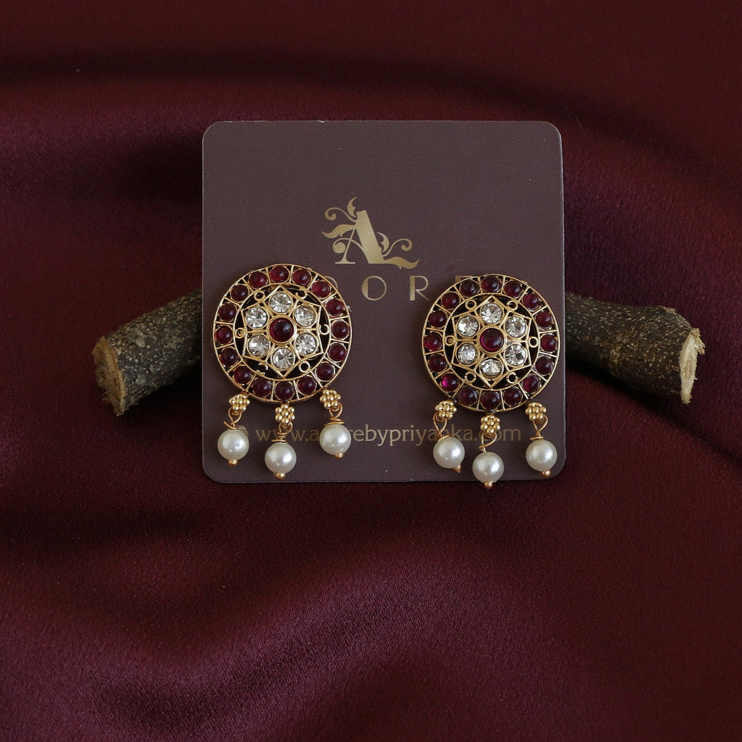 Dhakshina Neckpiece With Earring
