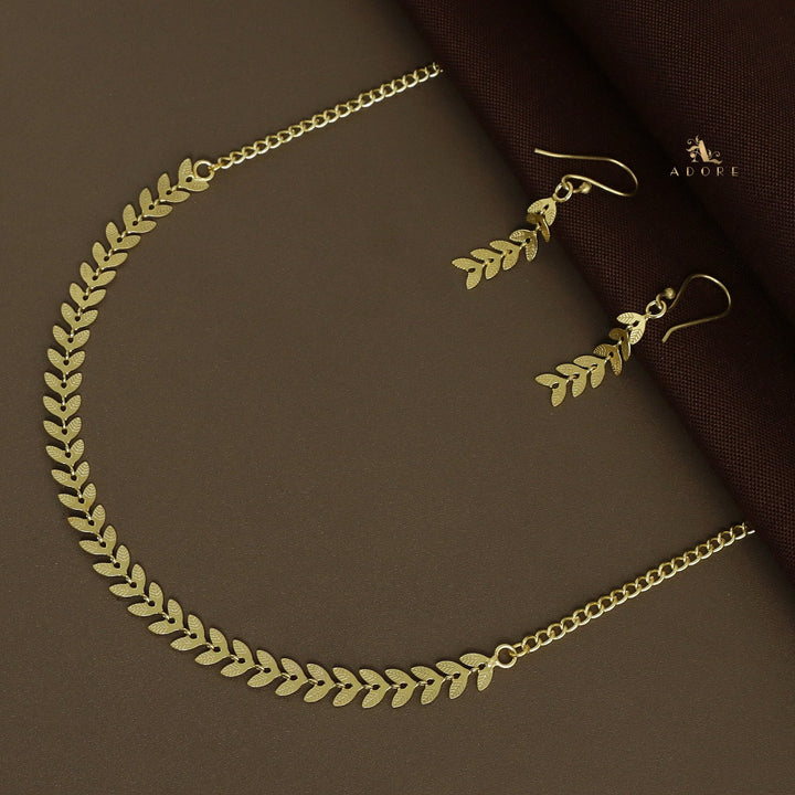 Golden Odessa Neckpiece With Drop