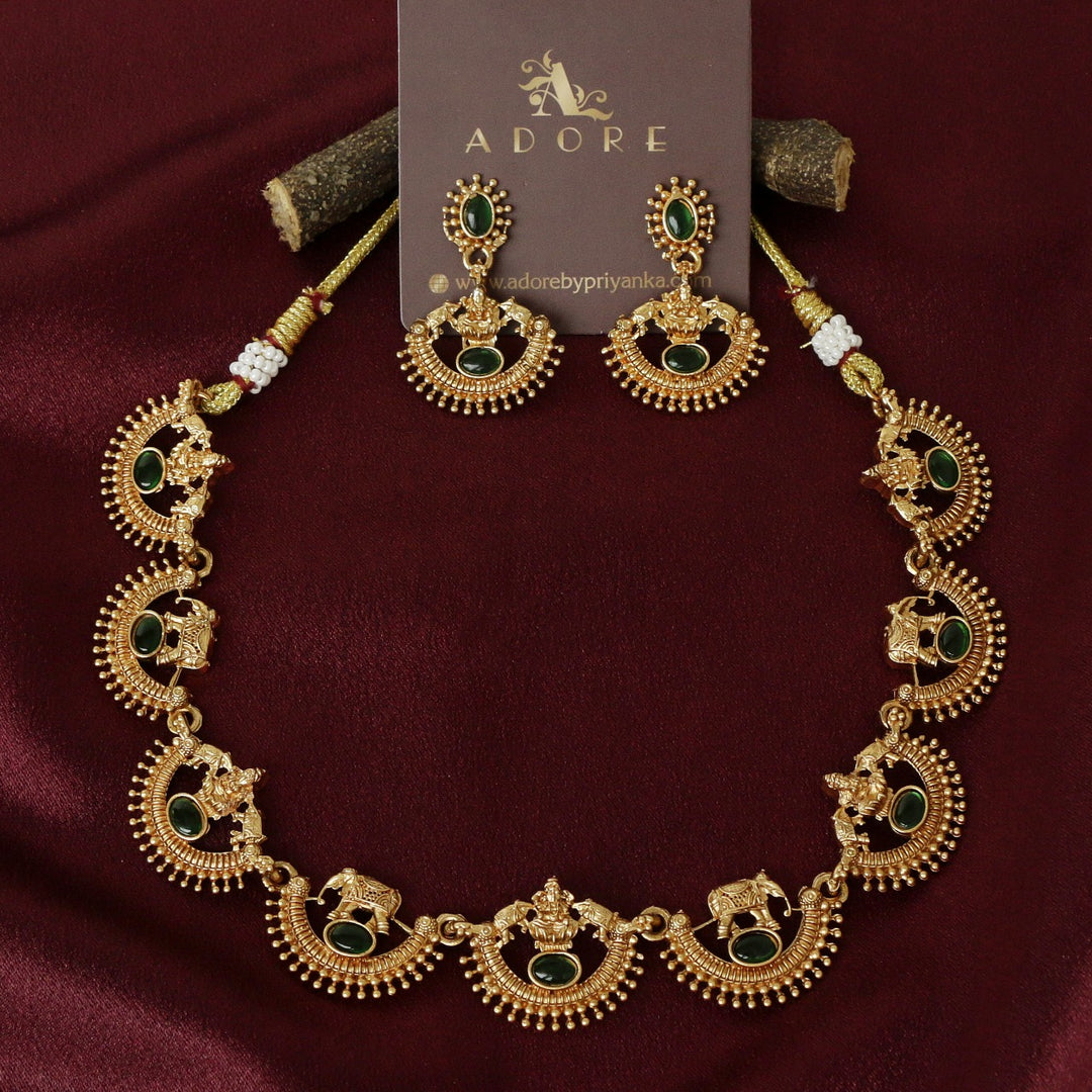 Gajavanthi Neckpiece With Earring