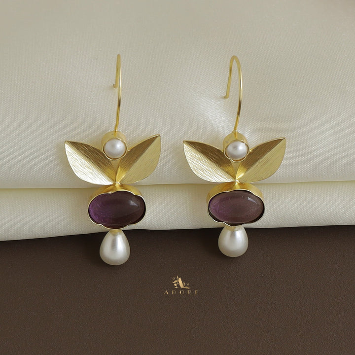 Glossy Livandria Folded Leaf Pearl Drop