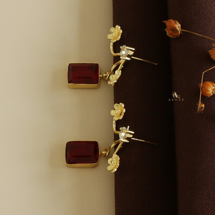Floral Lamah Glossy Earring