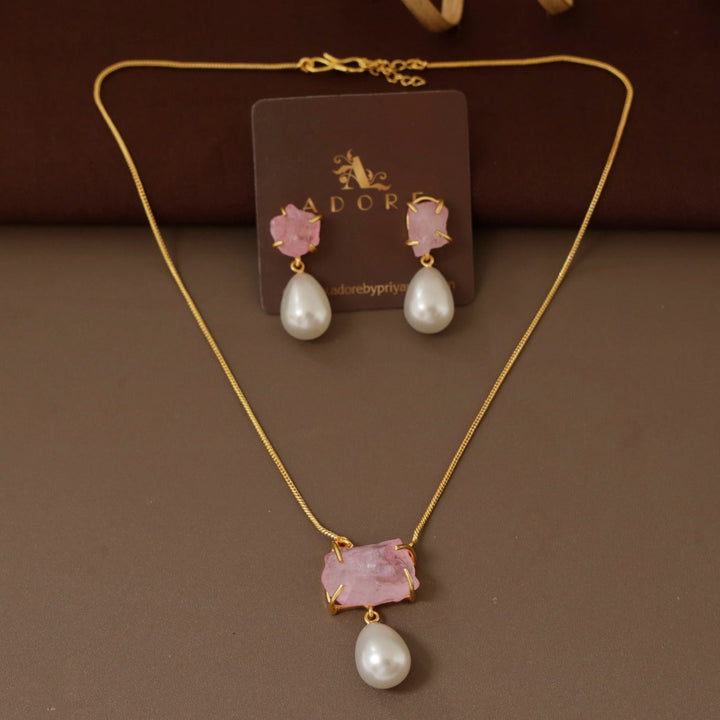 Jaime Dyed Stone Pearl Neckpiece With Earring
