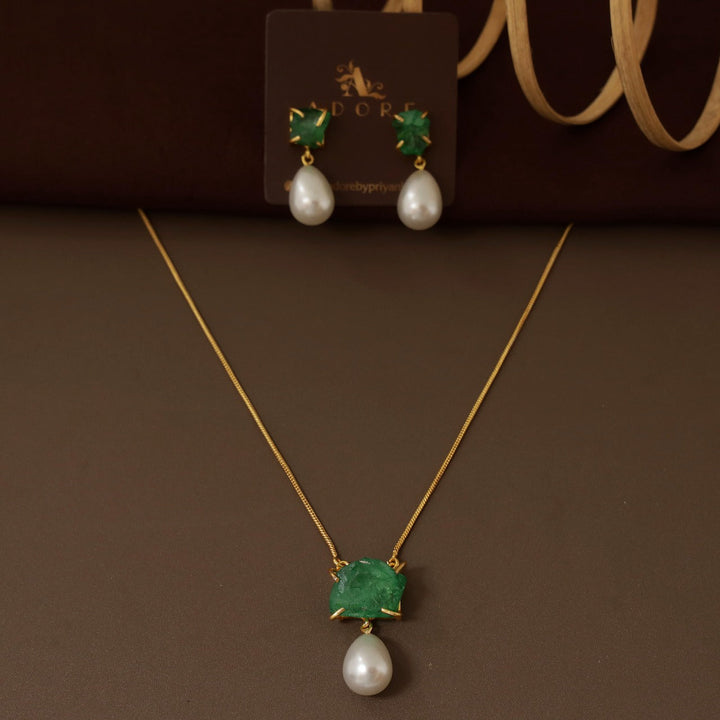 Jaime Dyed Stone Pearl Neckpiece With Earring