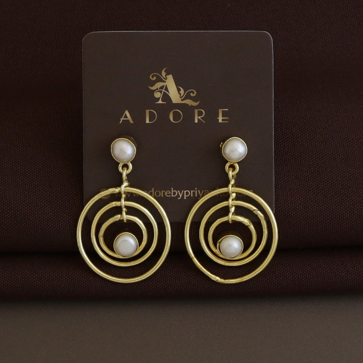 Raina Circles Pearl Earring