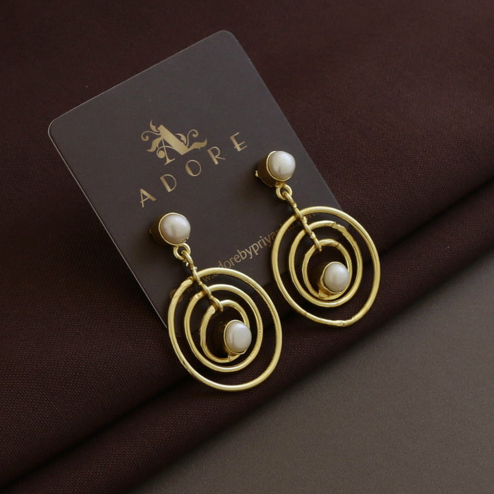 Raina Circles Pearl Earring