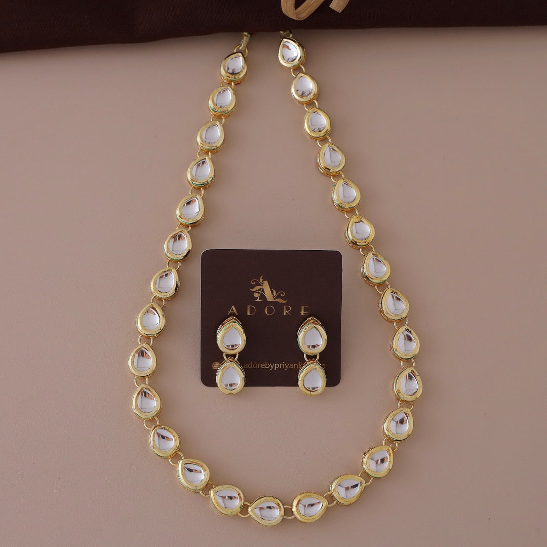 Pakshini Kundan Neckpiece With Earring