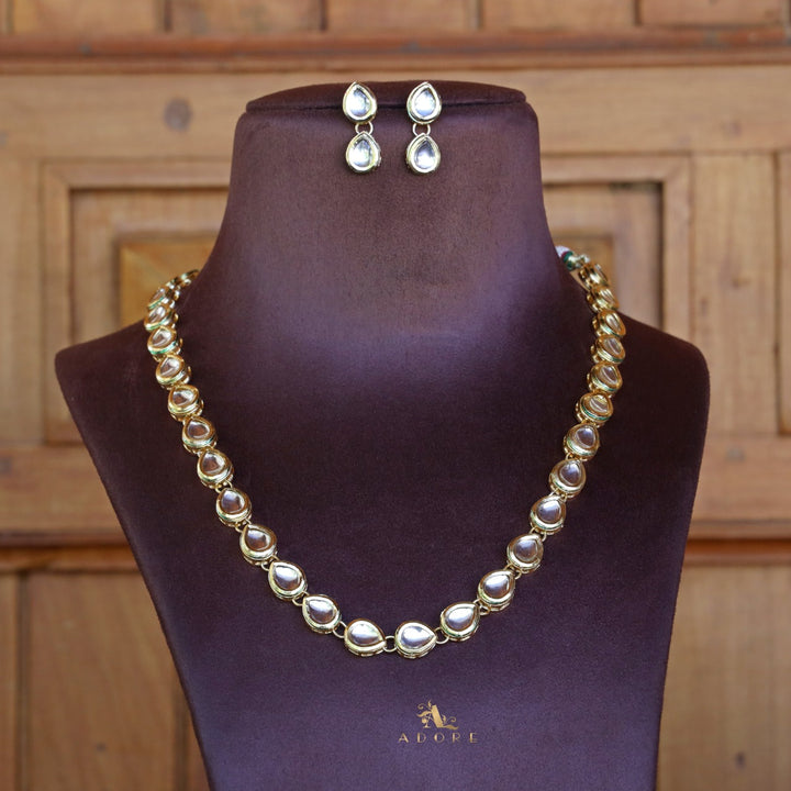 Pakshini Kundan Neckpiece With Earring
