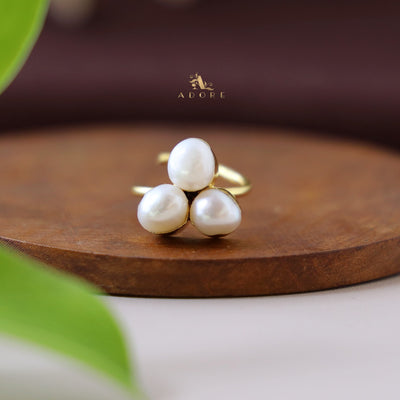 Srida Tri Baroque Ring