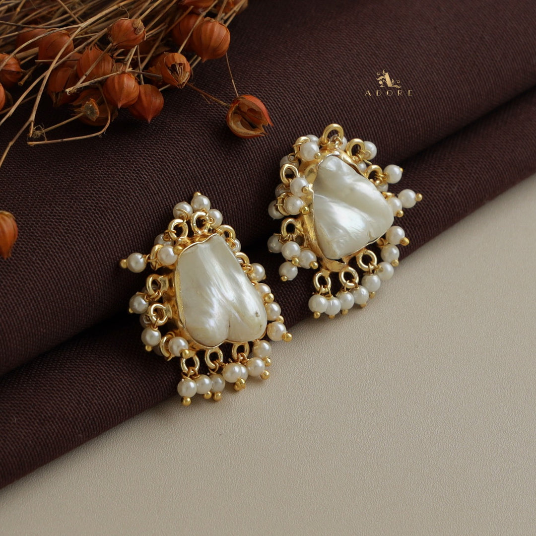 Drizza Baroque Cluster Pearl Earring