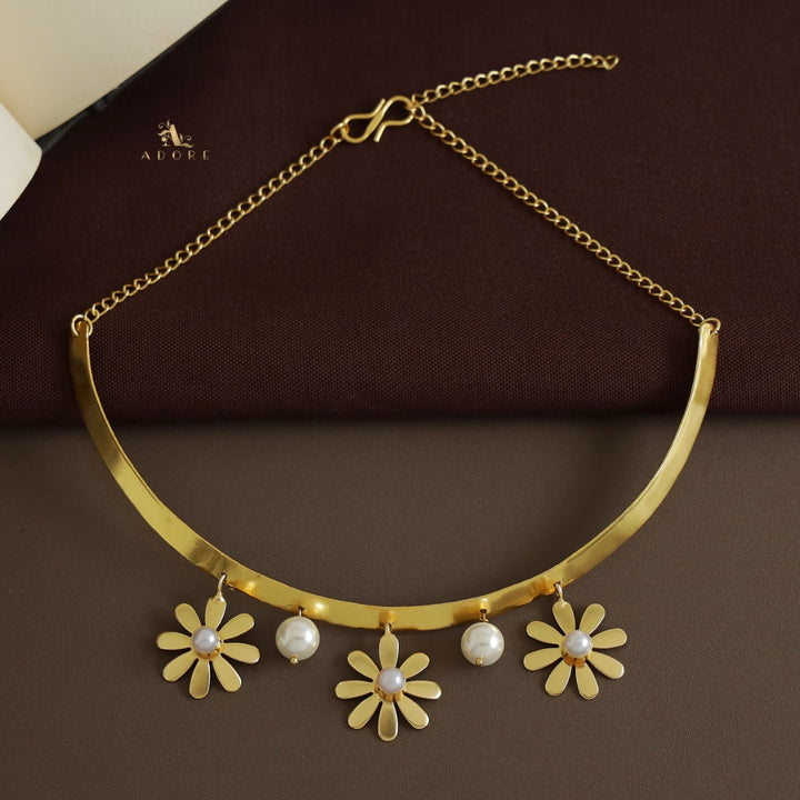 Midhila Flower Pearl Neck Cuff
