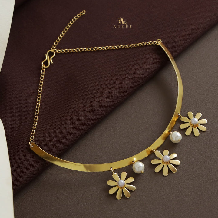 Midhila Flower Pearl Neck Cuff
