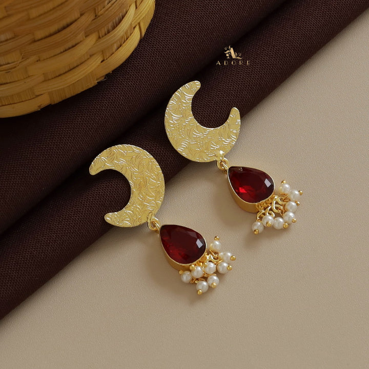 Nima Textured Moon Pearl Earring