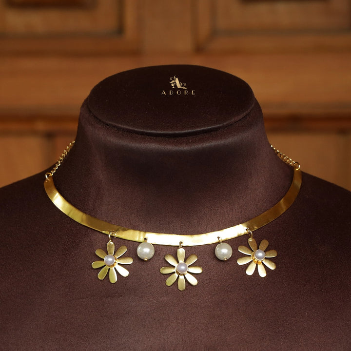 Midhila Flower Pearl Neck Cuff