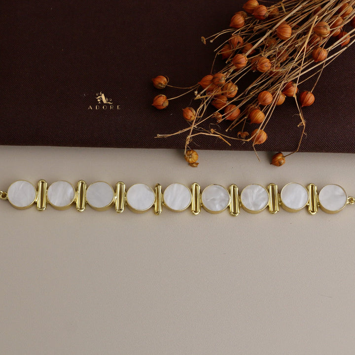 Aldrixa Round Glossy Rail Choker