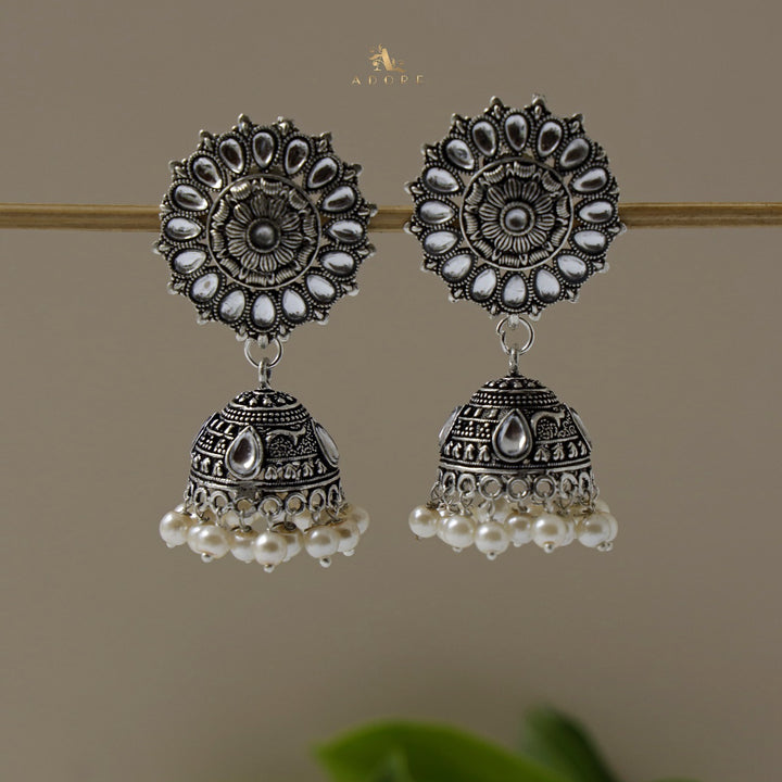 Neyola Flower Jhumka