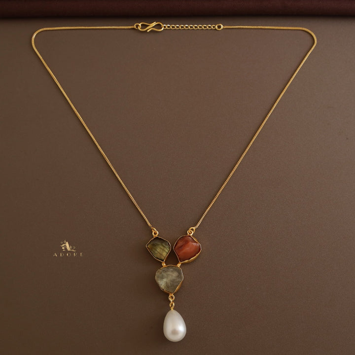 Shannon Raw Stone Novalta Pearl Neckpiece