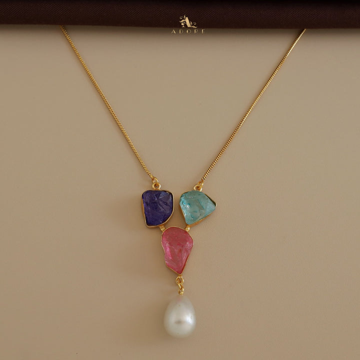 Shannon Raw Stone Novalta Pearl Neckpiece