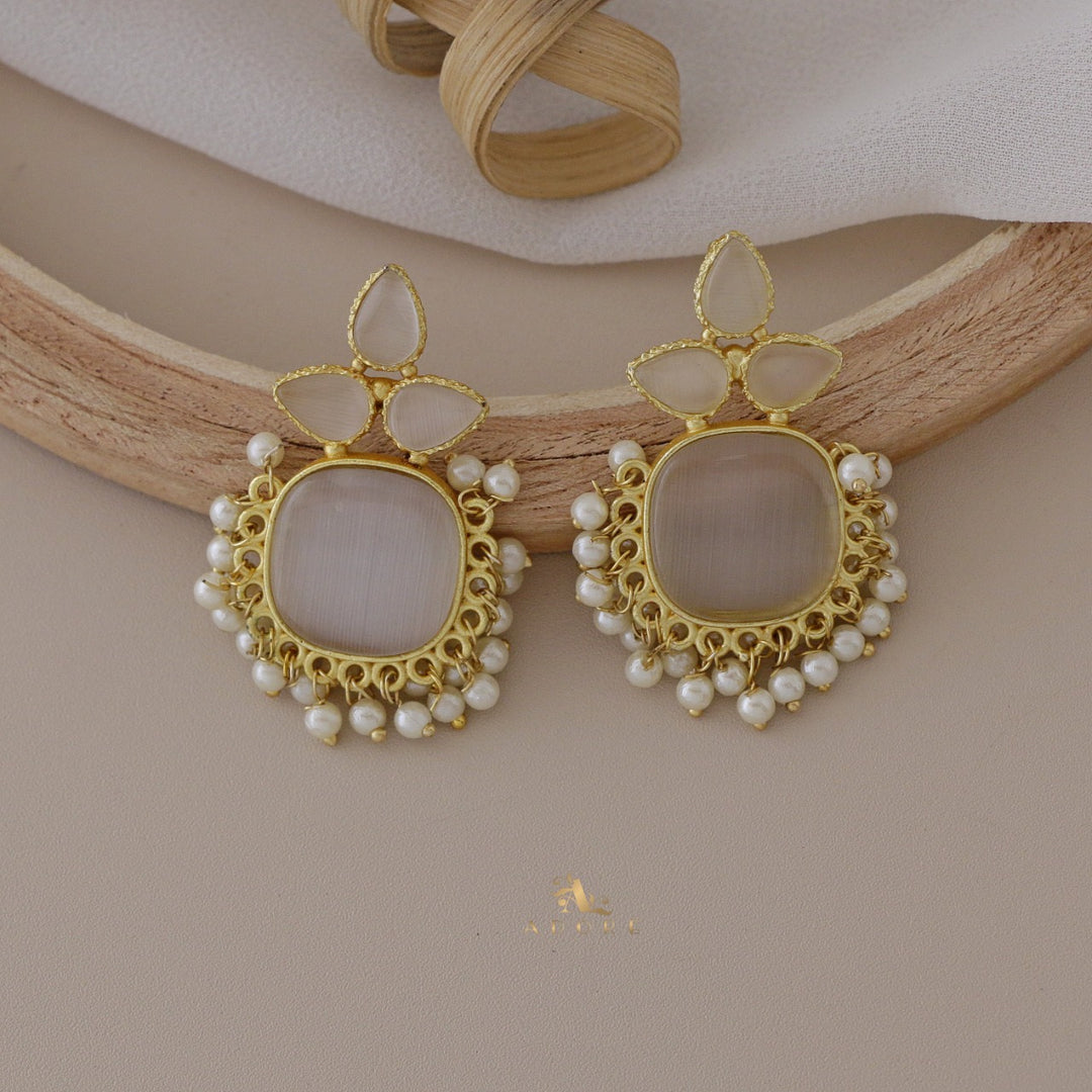 Kaither Cluster Pearl Earring