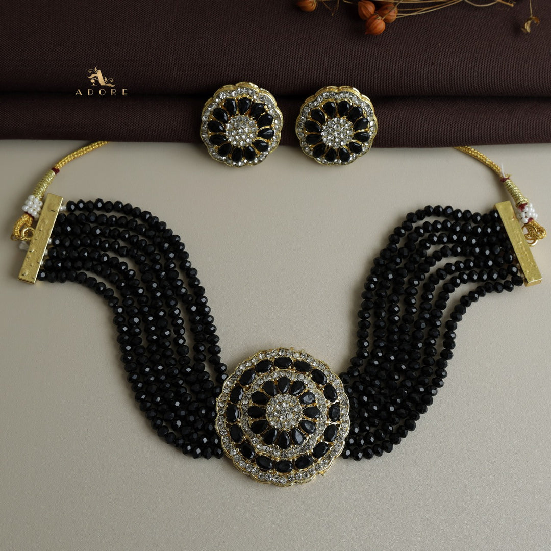 Darmika Choker With Earring