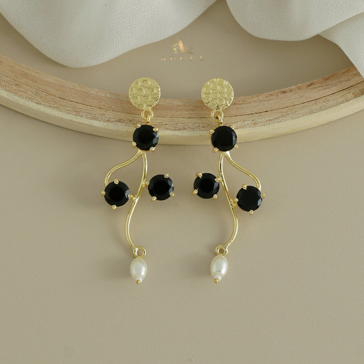 Golden Laara Glossy Pearl Drop Earring