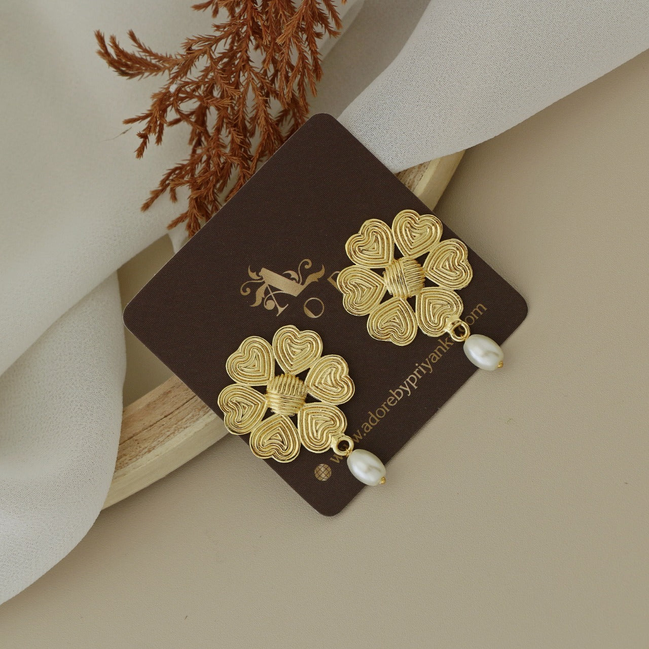 Golden Heart Flower Pearl Earring