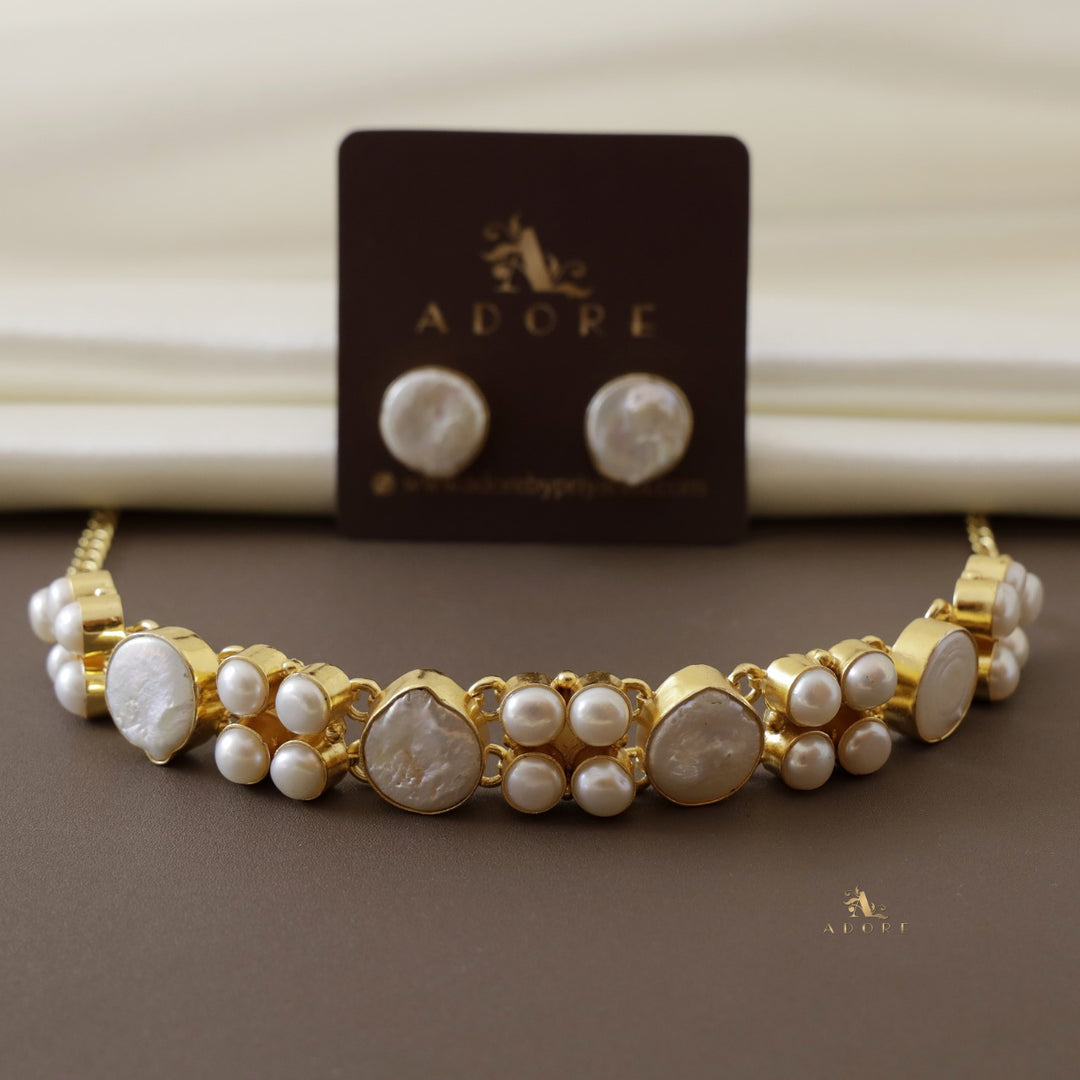 Golden Aboli Baroque Choker With Stud