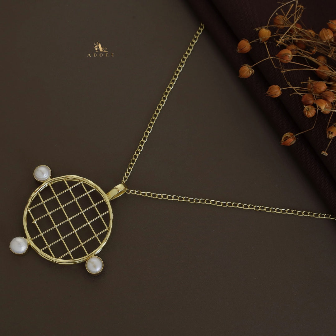 Carlton Pearl Racket Neckpiece