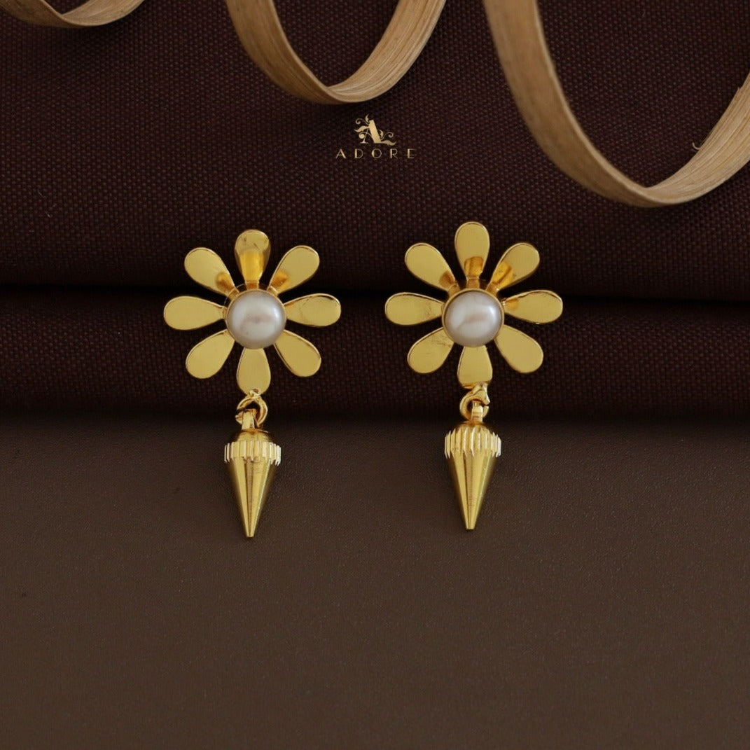 Midhila Golden Bud Earring