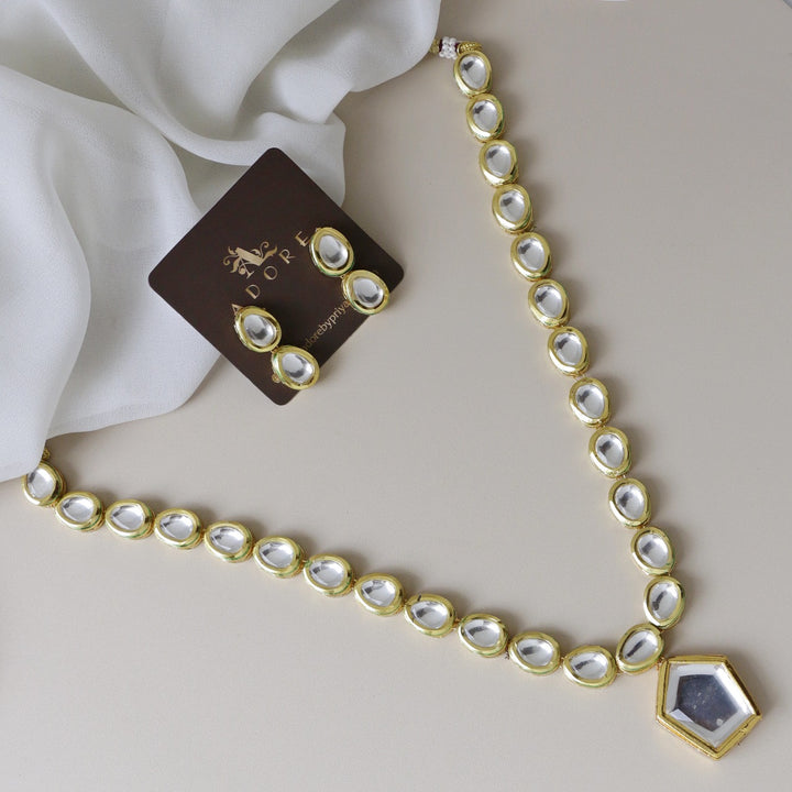 Mithra Kundan Neckpiece With Earring