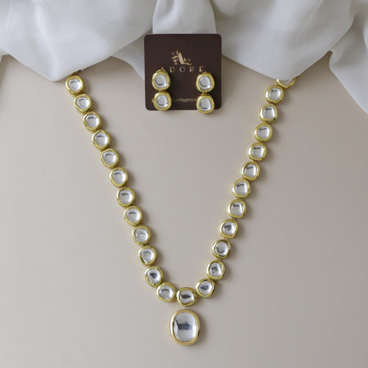 Mithra Kundan Neckpiece With Earring