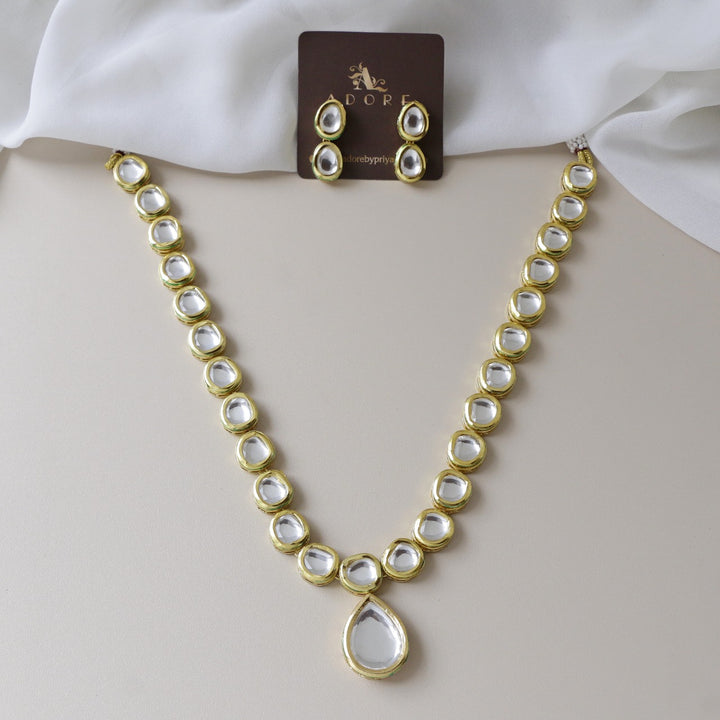 Mithra Kundan Neckpiece With Earring