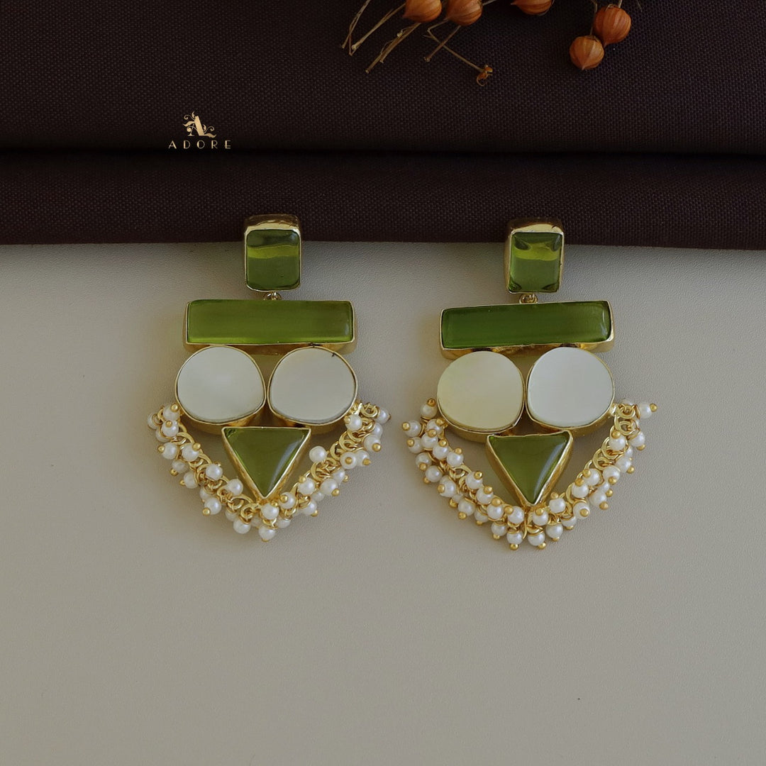 Elite Royal MOP Earring