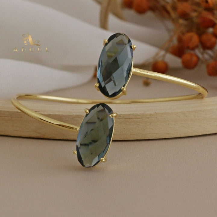 Omera Oval Glossy Bangle