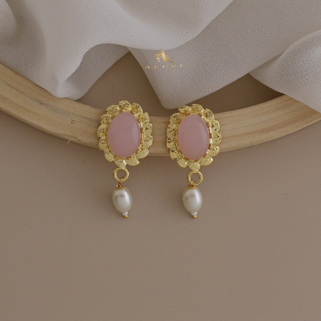 Apollonia Glossy Pearl Drop Earring