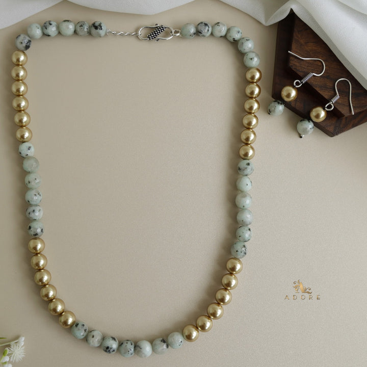 Orbia Pearl Single Layer Neckpiece With Earring