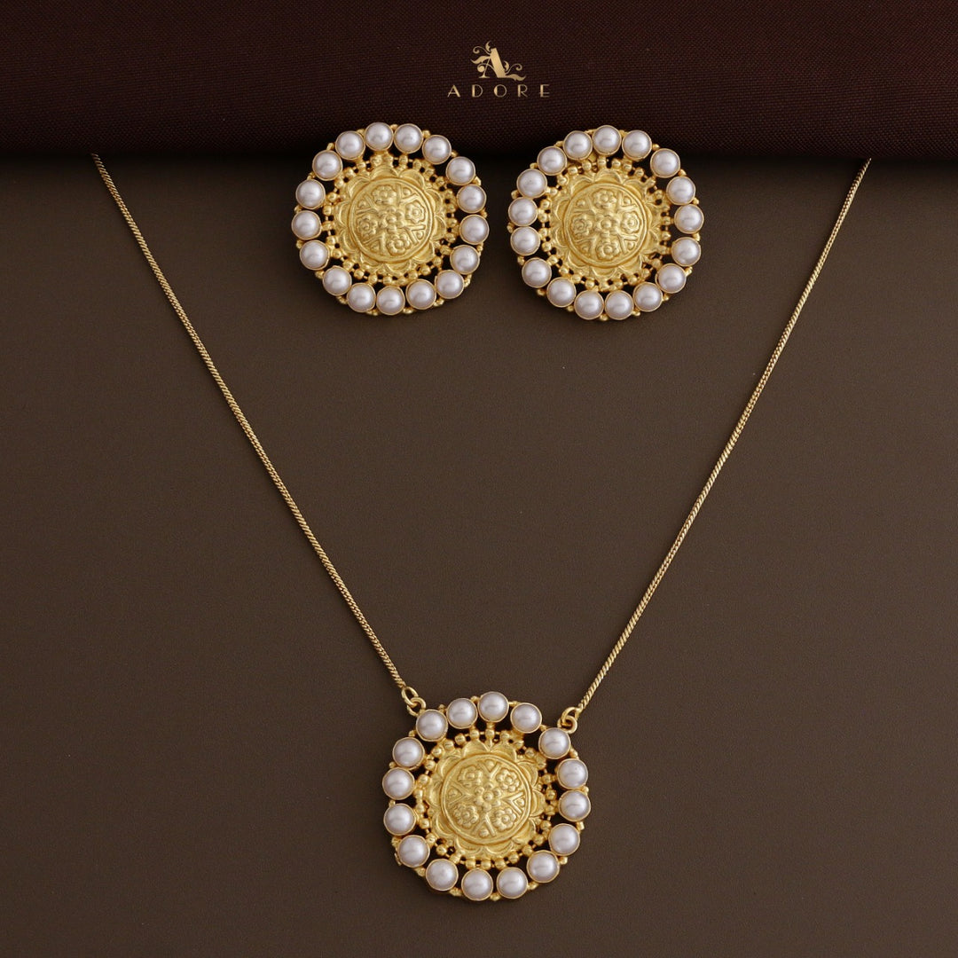 Chaima Pearl Chakra Neckpiece With Earring