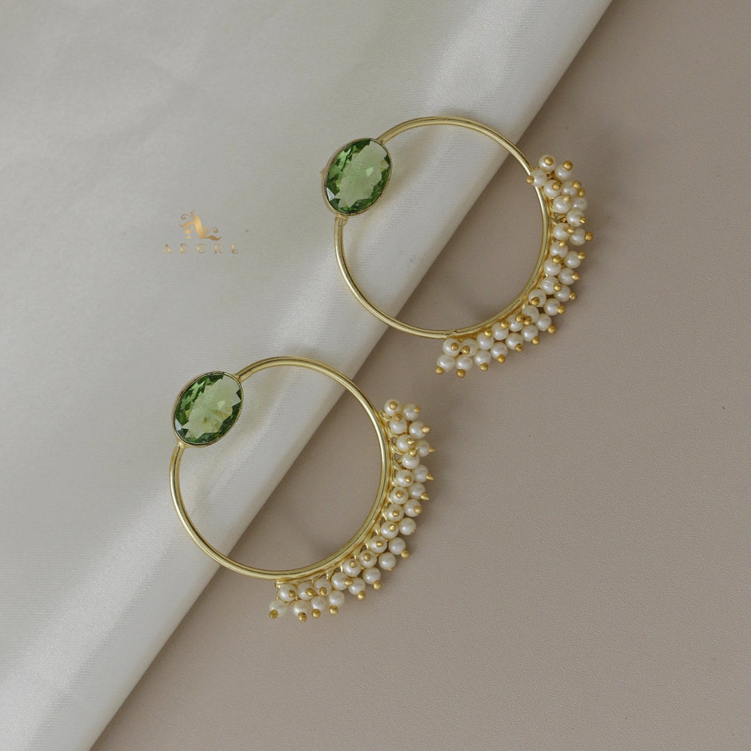 Nivi Glossy Circle With Pearl Earring