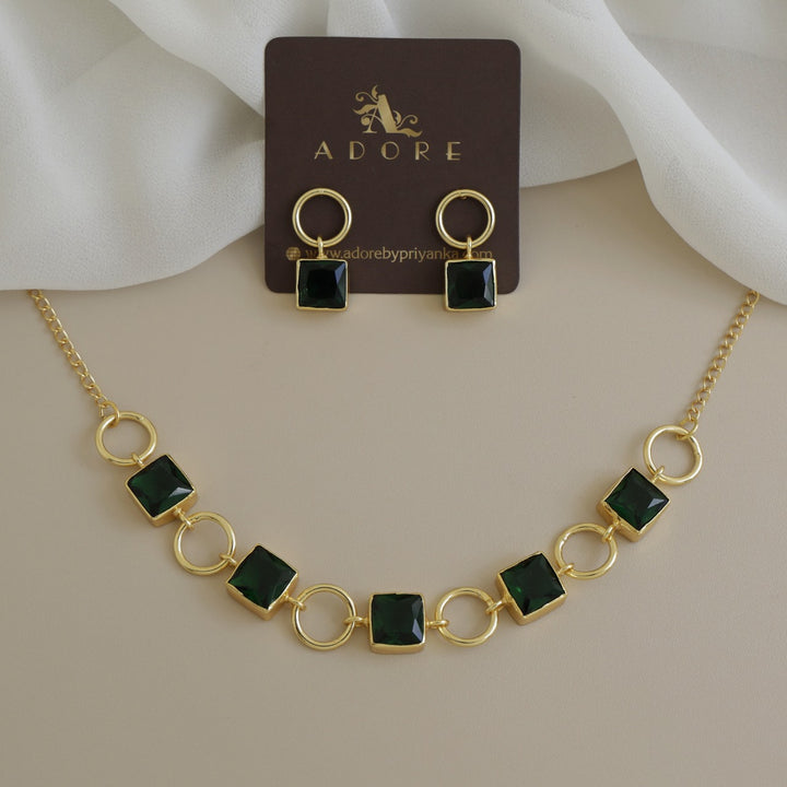 Glossy Anayra Golden Circle And Square Neckpiece With Earring