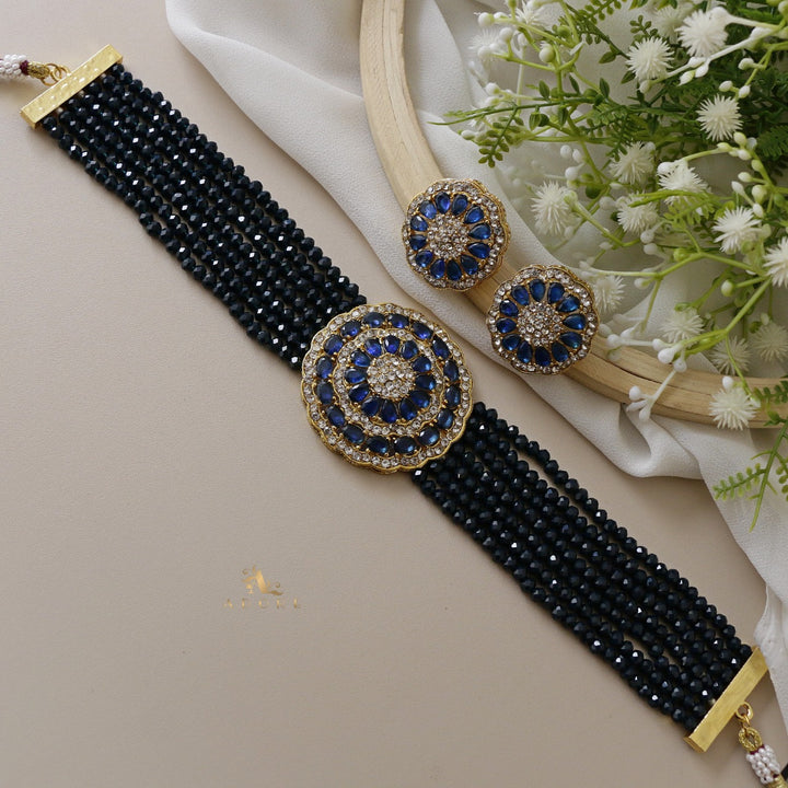 Darmika Choker With Earring
