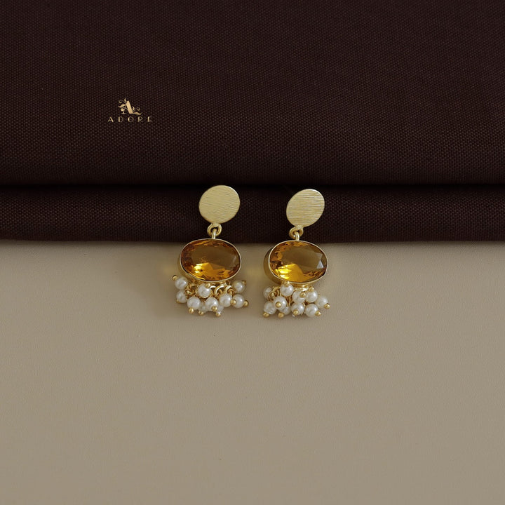 Oval Tove Cluster Pearl Earring