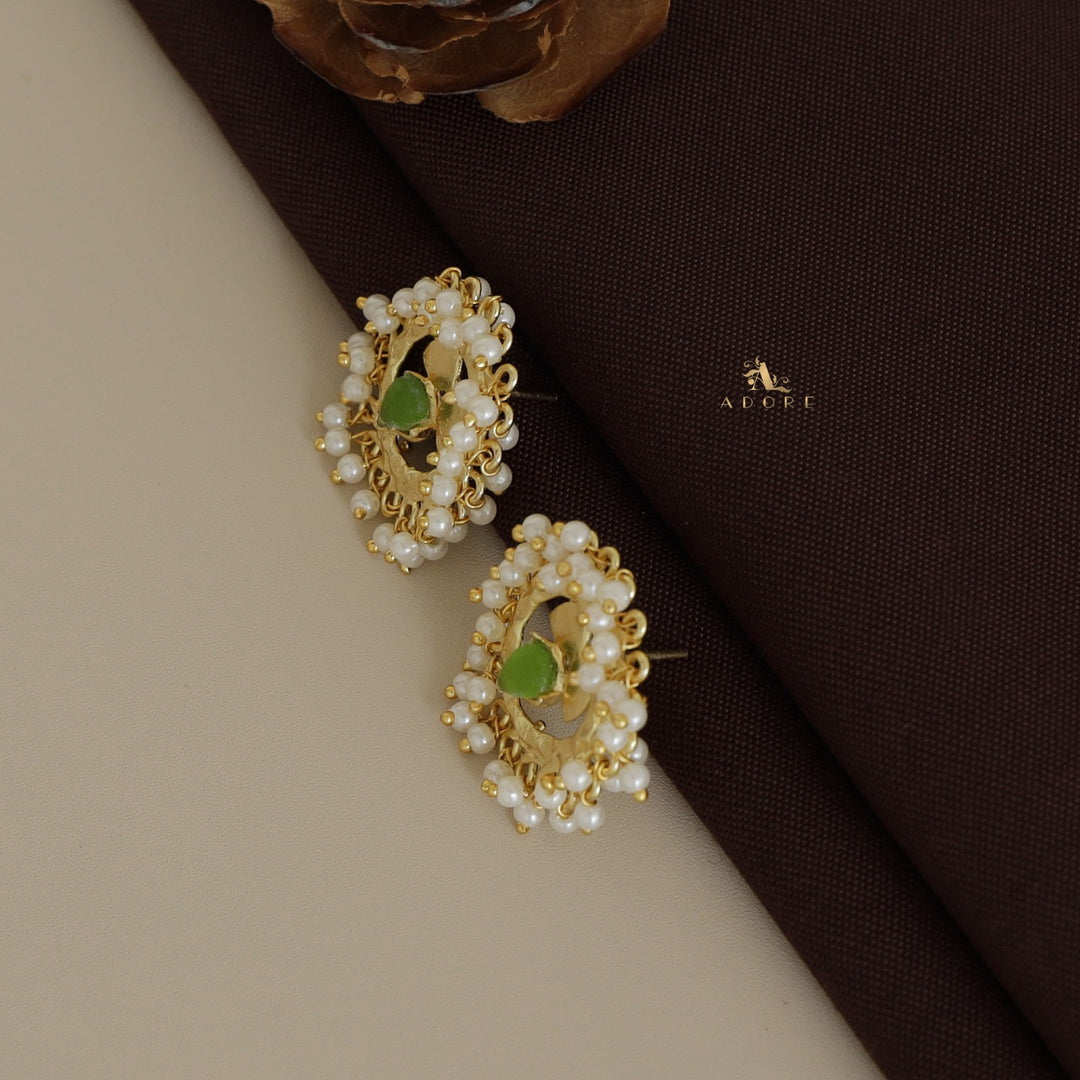 Golden Sayora Round Pearl Earring