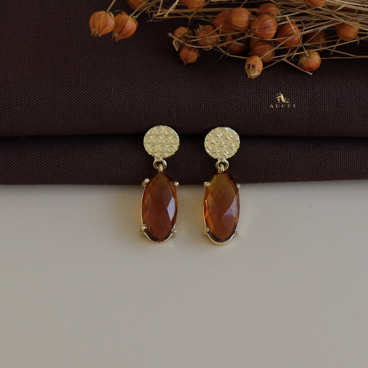 Golden fleur Oval Glossy Earring