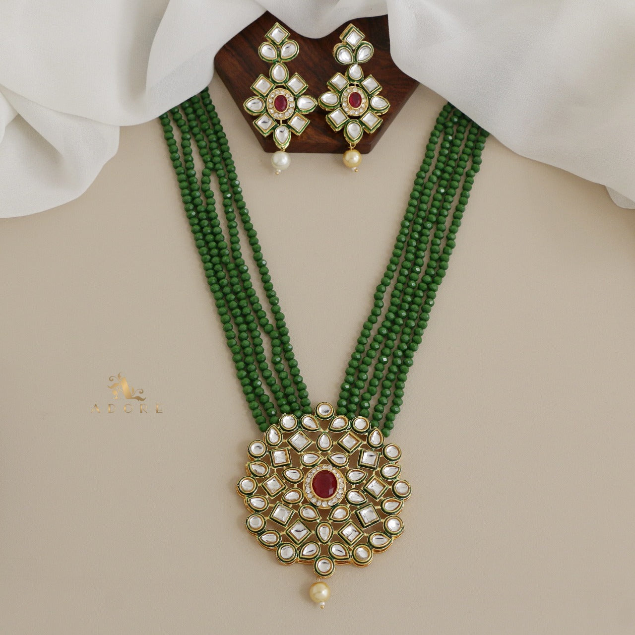 Rigveya Kundan Neckpiece With Earring