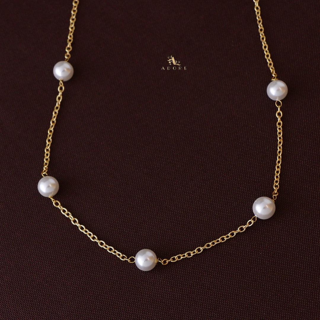 Golden 11 Pearl Neckpiece