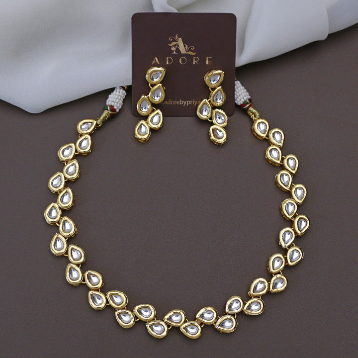 Utkarsha Kundan Neckpiece With Earring