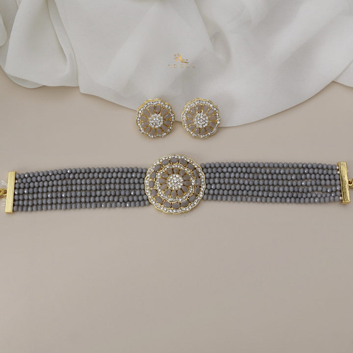 Darmika Choker With Earring