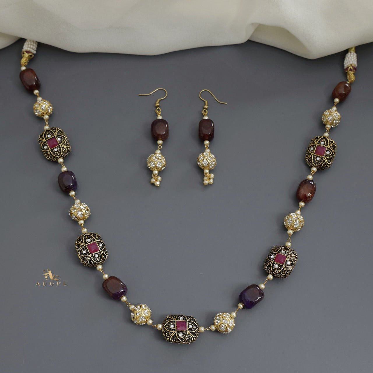 Vienna Neckpiece With Earring